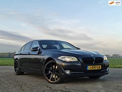 Grijs (metallic) Gebruikt 2011 BMW 535 Executive Sedan | € 17.950 (Eerlijke prijs)