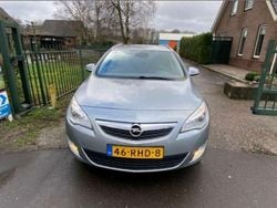 Groen Gebruikt 2011 Opel Astra Cosmo Stationwagen | € 3.500 (Goede deal)