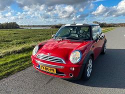 Rood Gebruikt 2005 Mini Cooper Chili Hatchback | € 2.450 (Goede deal)
