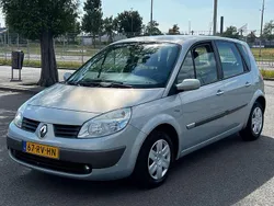 Grijs Gebruikt 2005 Renault Scénic II Komfort MPV | € 2.750 (Eerlijke prijs)