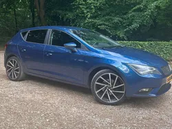 Blauw Gebruikt 2013 Seat Leon Style Hatchback | € 6.999 (Eerlijke prijs)