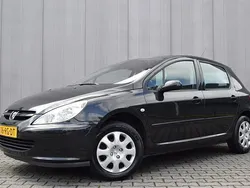 Zwart Gebruikt 2005 Peugeot 307 Premium Hatchback | € 1.450 (Eerlijke prijs)