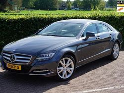 Grijs, metallic lak Gebruikt 2011 Mercedes CLS350 AMG Sedan | € 22.999 (Eerlijke prijs)