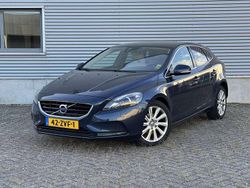 Blauw Gebruikt 2013 Volvo V40 Summum Stationwagen | € 4.750 (Eerlijke prijs)