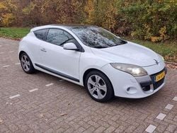 Wit Gebruikt 2009 Renault Mégane Coupé Dynamique Coupé | € 2.000 (Goede deal)