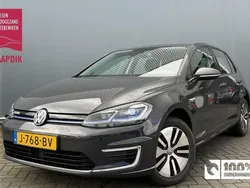 Grijs, metallic lak Gebruikt 2020 VW e-Golf Hatchback | € 13.899 (Eerlijke prijs)