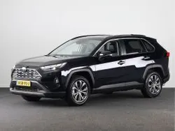 Attitude black metallic (donker zwart metallic) Gebruikt 2023 Toyota RAV4 Executive SUV | € 50.445 (Iets duurder)
