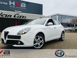 Wit Gebruikt 2018 Alfa Romeo Giulietta Super Hatchback | € 17.995 (Eerlijke prijs)