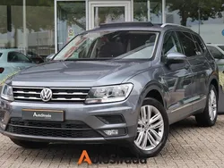 Grijs Gebruikt 2021 VW Tiguan Comfortline SUV | € 30.750 (Eerlijke prijs)