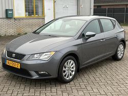 Grijs (metallic) Gebruikt 2015 Seat Leon Style Hatchback | € 6.995 (Goede deal)