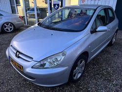 Grijs Gebruikt 2003 Peugeot 307 Hatchback | € 1.440 (Iets duurder)