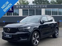 Zwart, metallic lak Gebruikt 2022 Volvo XC40 Plus SUV | € 32.899 (Super prijs)