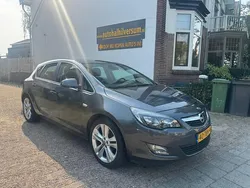 Grijs Gebruikt 2012 Opel Astra Sport Hatchback | € 2.499 (Eerlijke prijs)