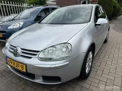 Grijs Gebruikt 2006 VW Golf V Hatchback | € 1.750 (Duur)