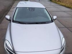 Zilver Gebruikt 2017 Volvo V40 MPV | € 10.900 (Super prijs)