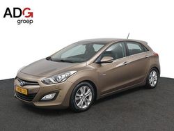 Bruin Gebruikt 2013 Hyundai i30 Hatchback | € 9.899 (Eerlijke prijs)