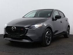 Grijs, metallic lak Gebruikt 2023 Mazda 2 Homura-Aka Hatchback | € 23.945 (Eerlijke prijs)