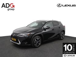 Zwart Gebruikt 2022 Lexus UX SUV | € 31.595 (Eerlijke prijs)