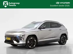 Grijs, metallic lak Gebruikt 2024 Hyundai Kona Edition SUV | € 38.450 (Goede deal)
