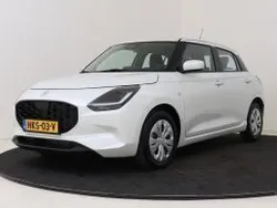 Wit Nieuw 2025 Suzuki Swift Comfort Hatchback | € 22.998 (Iets duurder)