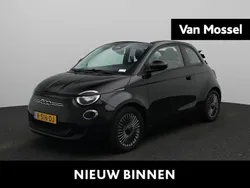Zwart Gebruikt 2022 Fiat 500C Icon Cabriolet | € 19.900 (Eerlijke prijs)
