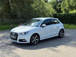 , metallic lak Gebruikt 2016 Audi A1 Sportback S-Line Hatchback | € 10.999 (Super prijs)