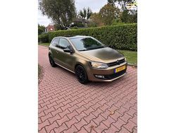 Bruin Gebruikt 2009 VW Polo Highline Hatchback | € 2.675 (Eerlijke prijs)
