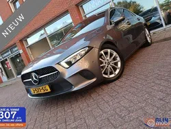 Grijs Gebruikt 2019 Mercedes A200 Business Sedan | € 18.950 (Super prijs)