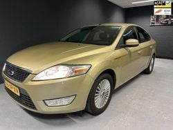 Beige Gebruikt 2007 Ford Mondeo Trend Hatchback | € 4.950