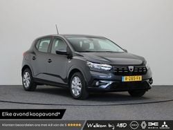 Grijs Gebruikt 2022 Dacia Sandero Essentiel Hatchback | € 12.945 (Goede deal)
