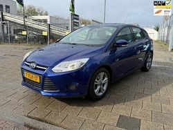 Blauw Gebruikt 2014 Ford Focus Hatchback | € 3.999 (Super prijs)