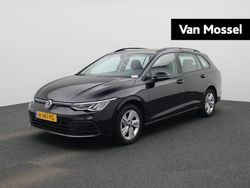 Zwart Gebruikt 2022 VW Golf VIII Life Stationwagen | € 21.900 (Eerlijke prijs)