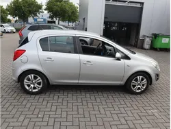 Grijs Gebruikt 2013 Opel Corsa Edition Hatchback | € 1.750 (Super prijs)