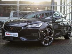 Zwart Gebruikt 2022 Cupra Leon VZ Hatchback | € 25.699 (Eerlijke prijs)