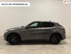 Grijs Gebruikt 2017 Alfa Romeo Stelvio SUV | € 17.999 (Eerlijke prijs)