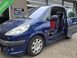 Blauw Gebruikt 2006 Peugeot 1007 Hatchback | € 3.449 (Duur)