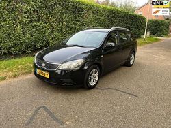 Zwart Gebruikt 2011 Kia Ceed Hatchback | € 2.999 (Goede deal)