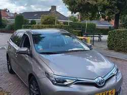 Gebruikt 2015 Toyota Auris Hybrid Stationwagen | € 11.000 (Goede deal)