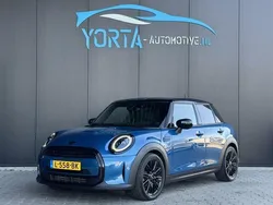 Blauw Gebruikt 2021 Mini Cooper Hatchback | € 17.950 (Eerlijke prijs)
