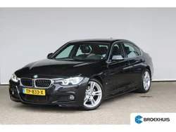 Zwart Gebruikt 2018 BMW 330 Executive Sedan | € 25.900 (Goede deal)