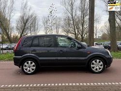 Grijs (metallic) Gebruikt 2006 Ford Fusion Futura MPV | € 899 (Goede deal)