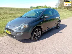 Grijs Gebruikt 2015 Fiat Punto Lounge Hatchback | € 3.950 (Eerlijke prijs)