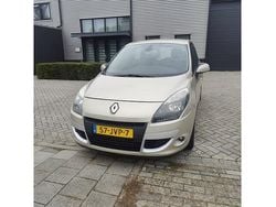 Beige Gebruikt 2009 Renault Scénic III Dynamique MPV | € 2.500 (Goede deal)