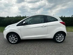 Wit Gebruikt 2015 Ford Ka Style Hatchback | € 5.999 (Eerlijke prijs)