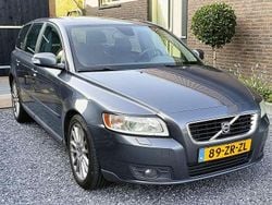 Grijs Gebruikt 2008 Volvo V50 Momentum Stationwagen | € 1.299 (Eerlijke prijs)