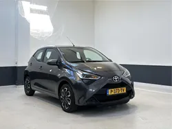 Grijs Gebruikt 2021 Toyota Aygo Hatchback | € 11.449 (Eerlijke prijs)