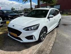 Wit Gebruikt 2021 Ford Focus ST-Line Stationwagen | € 14.444 (Goede deal)
