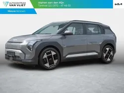 Shale grey Nieuw 2025 Kia EV3 4 SUV | € 43.490 (Eerlijke prijs)