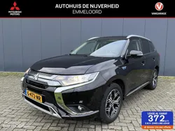 Zwart, metallic lak Gebruikt 2019 Mitsubishi Outlander P-HEV SUV | € 22.950 (Eerlijke prijs)