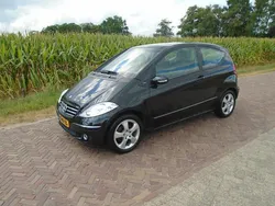 Zwart Gebruikt 2005 Mercedes A150 Avantgarde MPV | € 3.950 (Eerlijke prijs)
